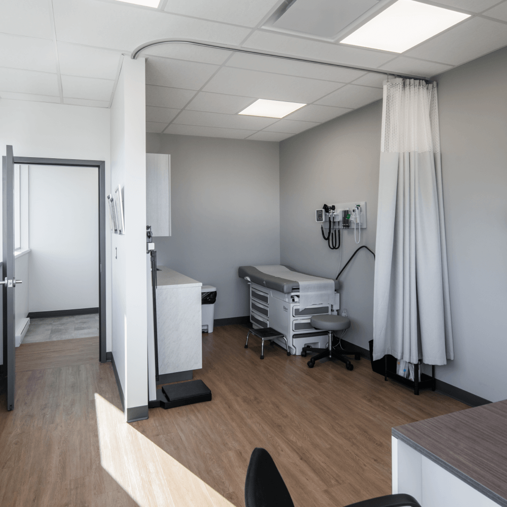 VISUELS - IMAGE À GAUCHE-PAGE-CLINIQUE-MEDICALE-3